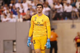 How tall is Thibaut Courtois?